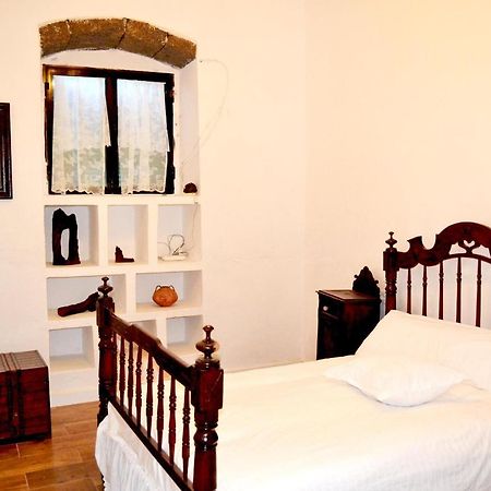 Casa Emerenciana Femes Ngoại thất bức ảnh